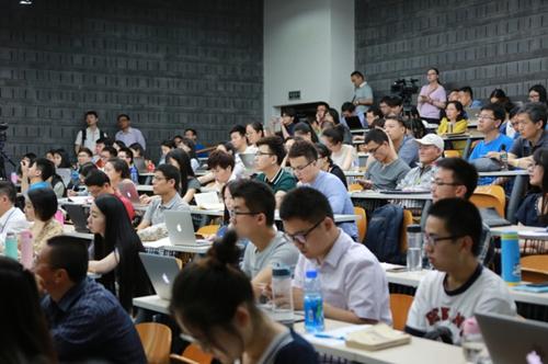 1494851434125536.jpg 图2:同学们认真听讲.jpg
